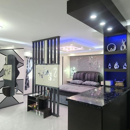 Condo Azur Suites B316 Near Airport, Netflix, Stylish, Cozy With Swimming Pool Lapu-Lapu City Kültér fotó